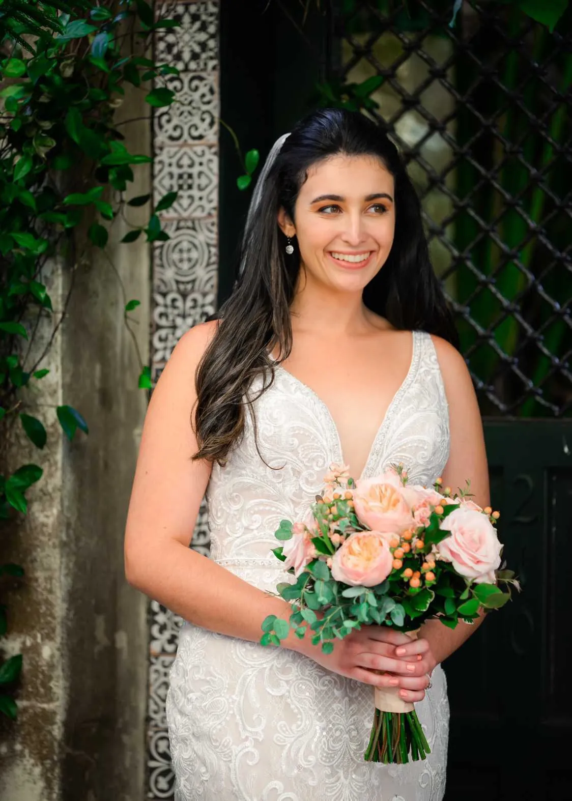 Elegant bride with bouquet